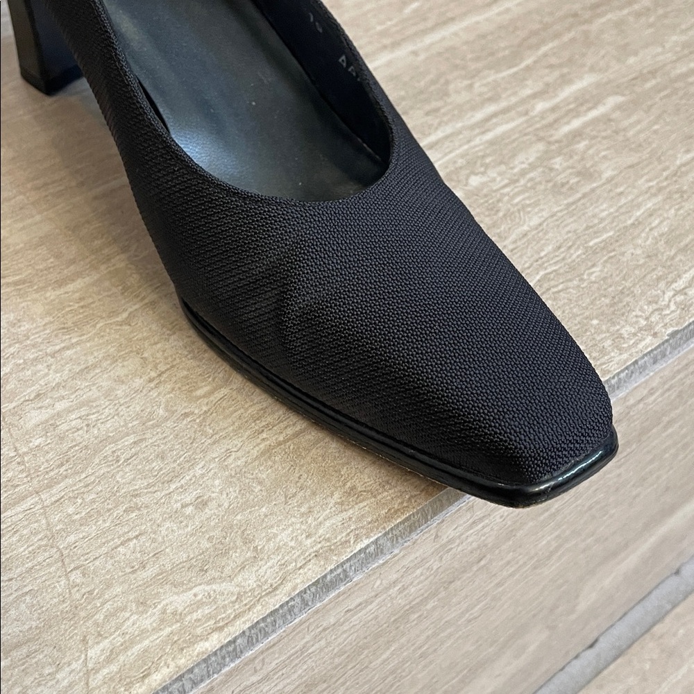 Stuart Weitzman Sz 10 AAAA Vintage Black Square-Toe Classic Pumps - Picture 14 of 15